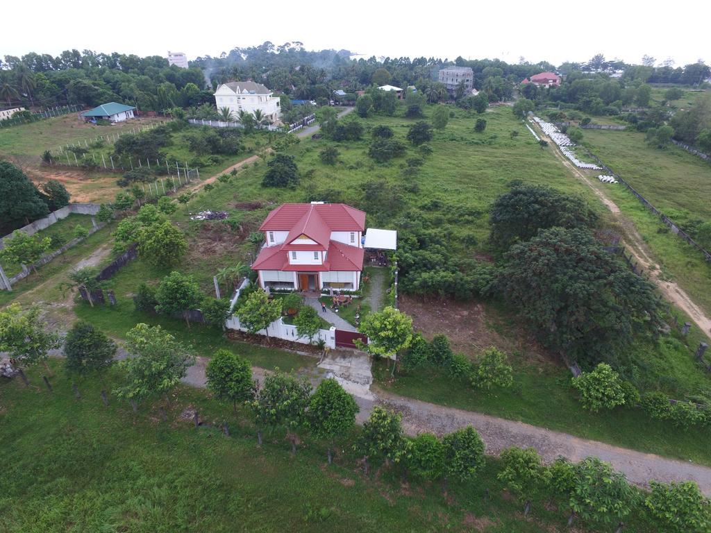 Swiss Villa Preăh Sihanŭk Pokój zdjęcie