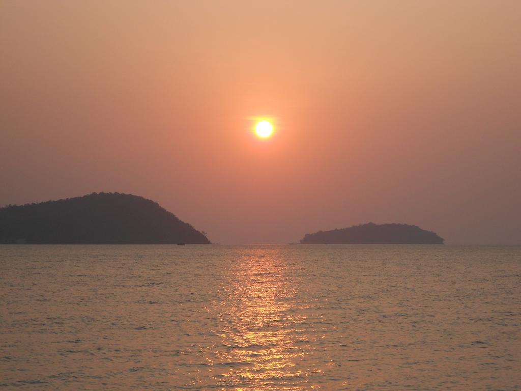 Swiss Villa Preăh Sihanŭk Zewnętrze zdjęcie